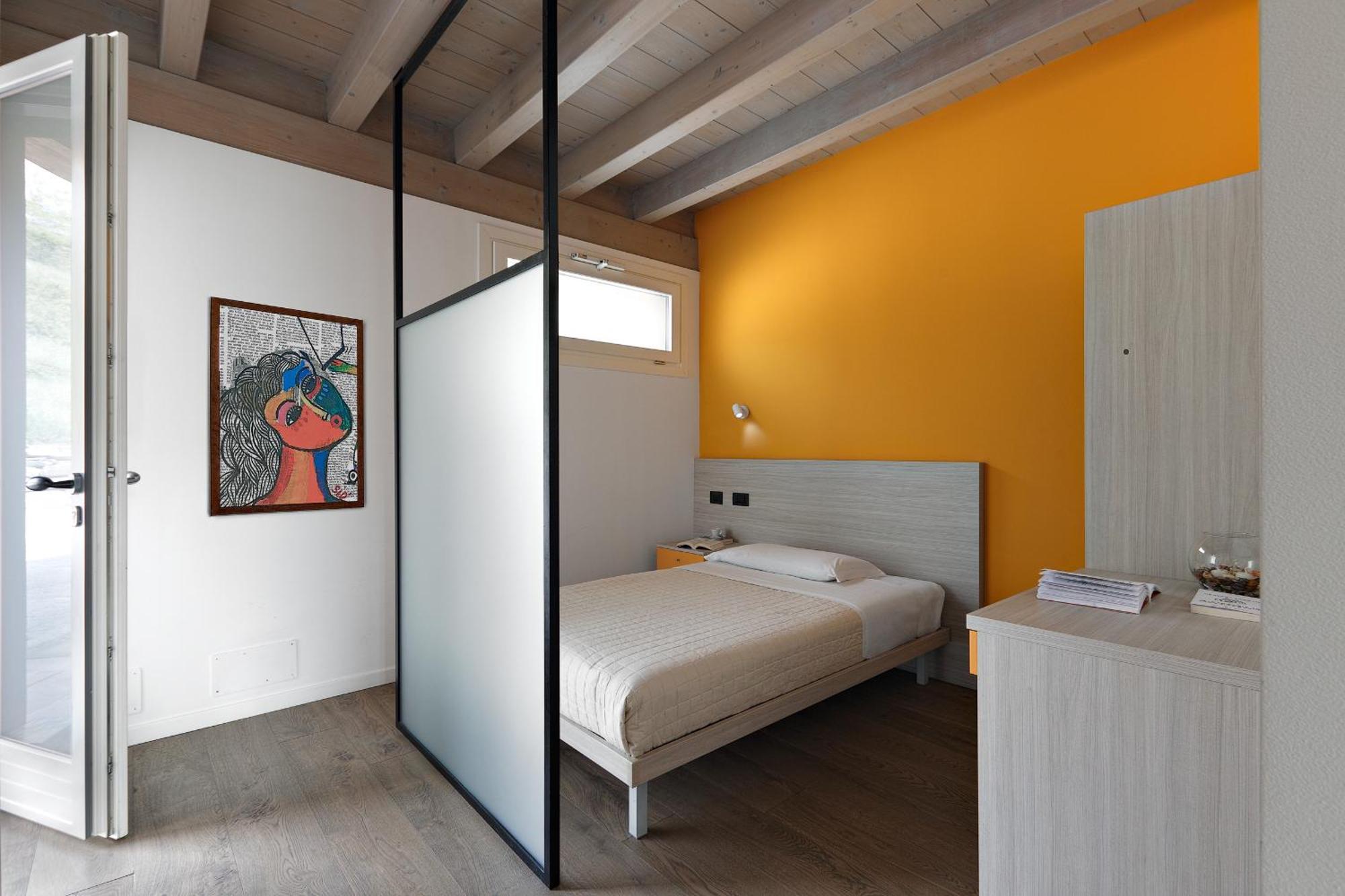 Residence Caffe Maya Maslianico Luaran gambar